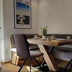 Carl Апартаменты *